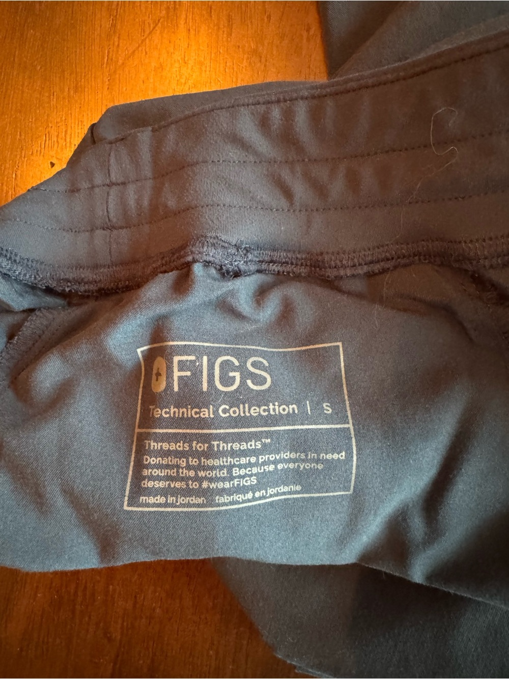 Figs Dark Harbor Scrub Set - Picture 4 of 4